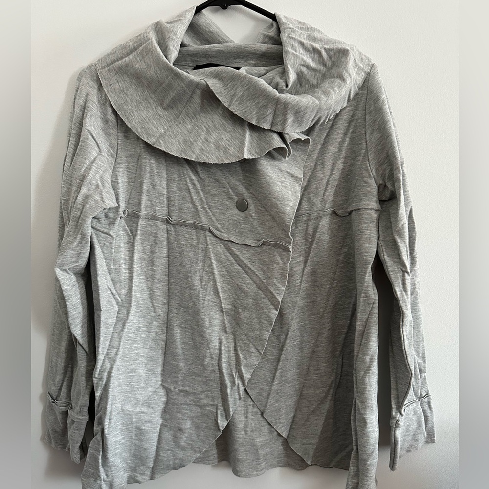 Kensie top size large